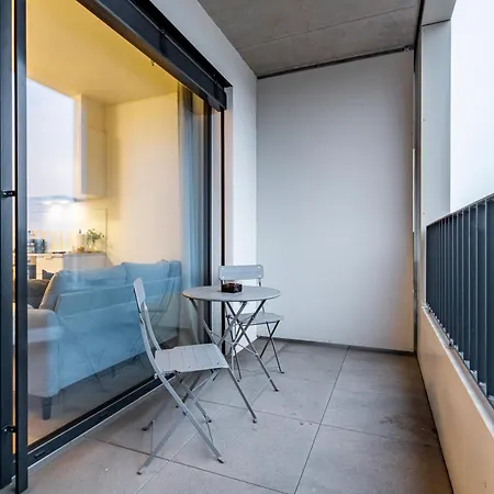 Breezy & Fresh Emerald - Garage & Balcony ברטיסלאבה