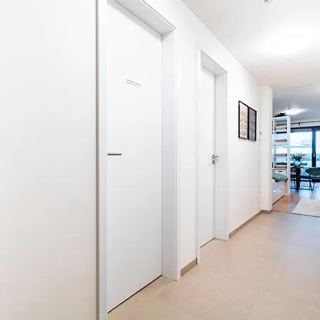 Breezy & Fresh Emerald - Garage & Balcony Apartamento Bratislava