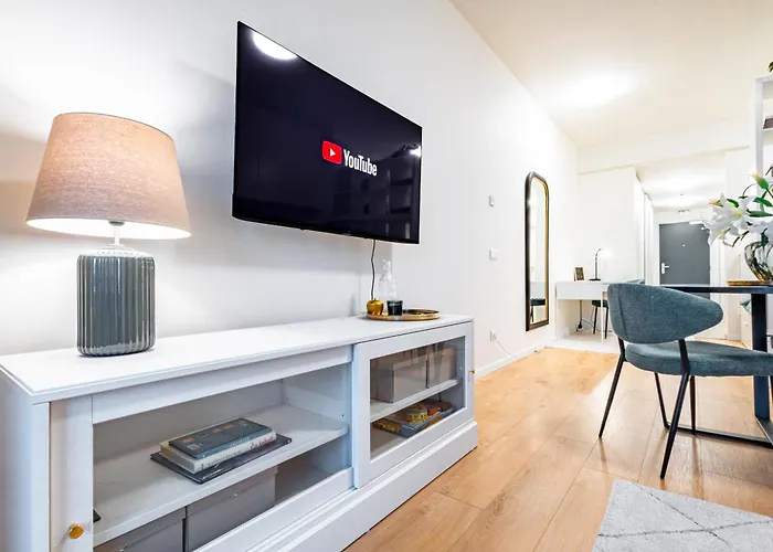 Breezy & Fresh Emerald - Garage & Balcony * ブラチスラヴァ