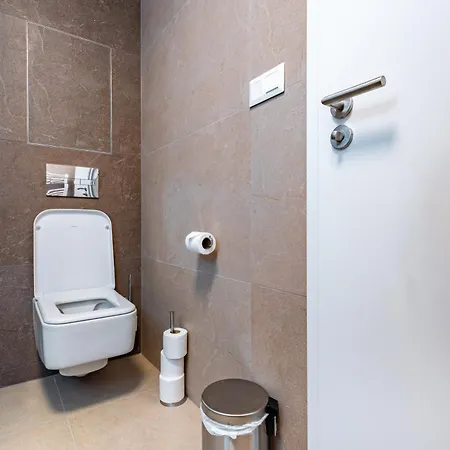 Appartement Breezy & Fresh Emerald - Garage & Balcony Bratislava