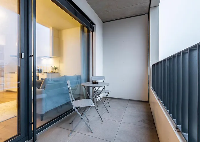 Breezy & Fresh Emerald - Garage & Balcony Bratislava